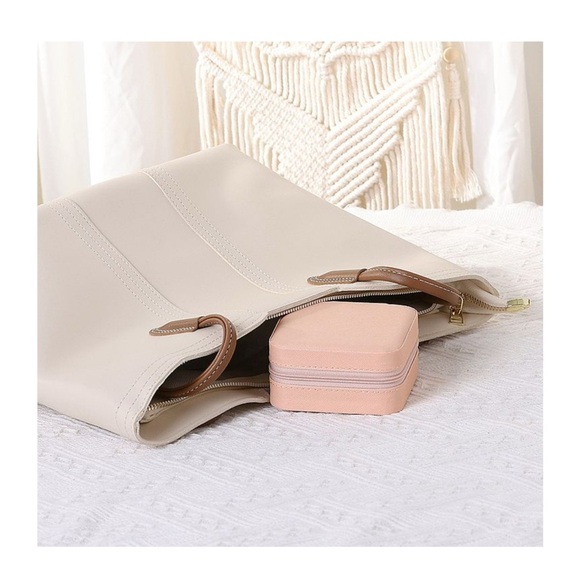 Gray Travel Jewelry Organizer - Picture 3 of 6